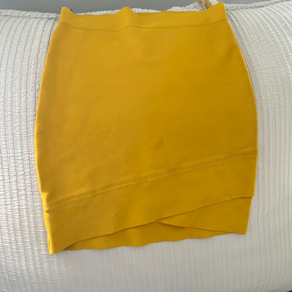 BCBGMaxAzria 'Silvie' Criss Cross Hem Bandage Mini Skirt - Mustard Gold